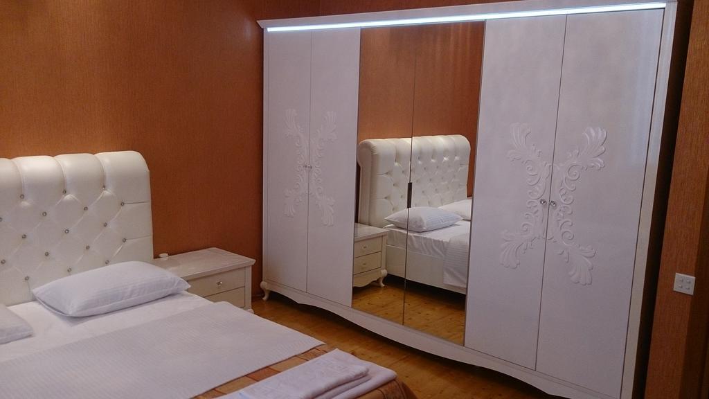 Baku Butik Mini-Hotel Esterno foto