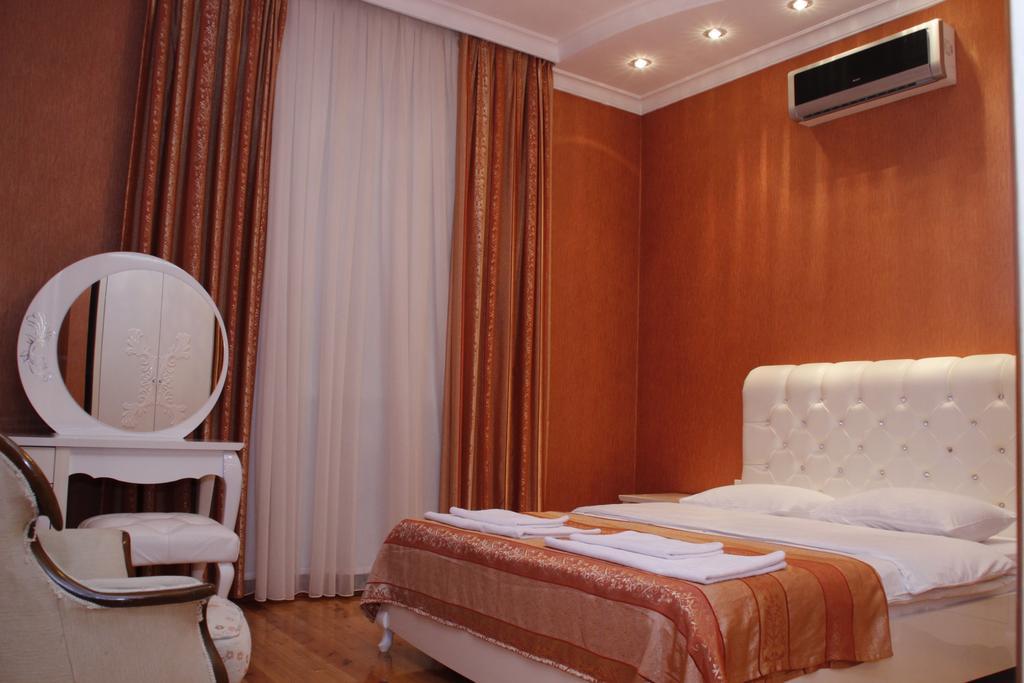 Baku Butik Mini-Hotel Esterno foto